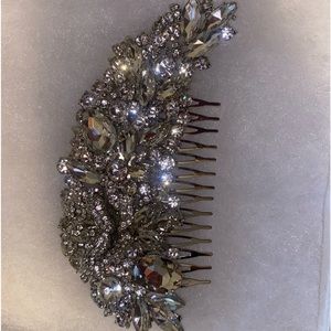 Elegant Crystal Hair Clip.